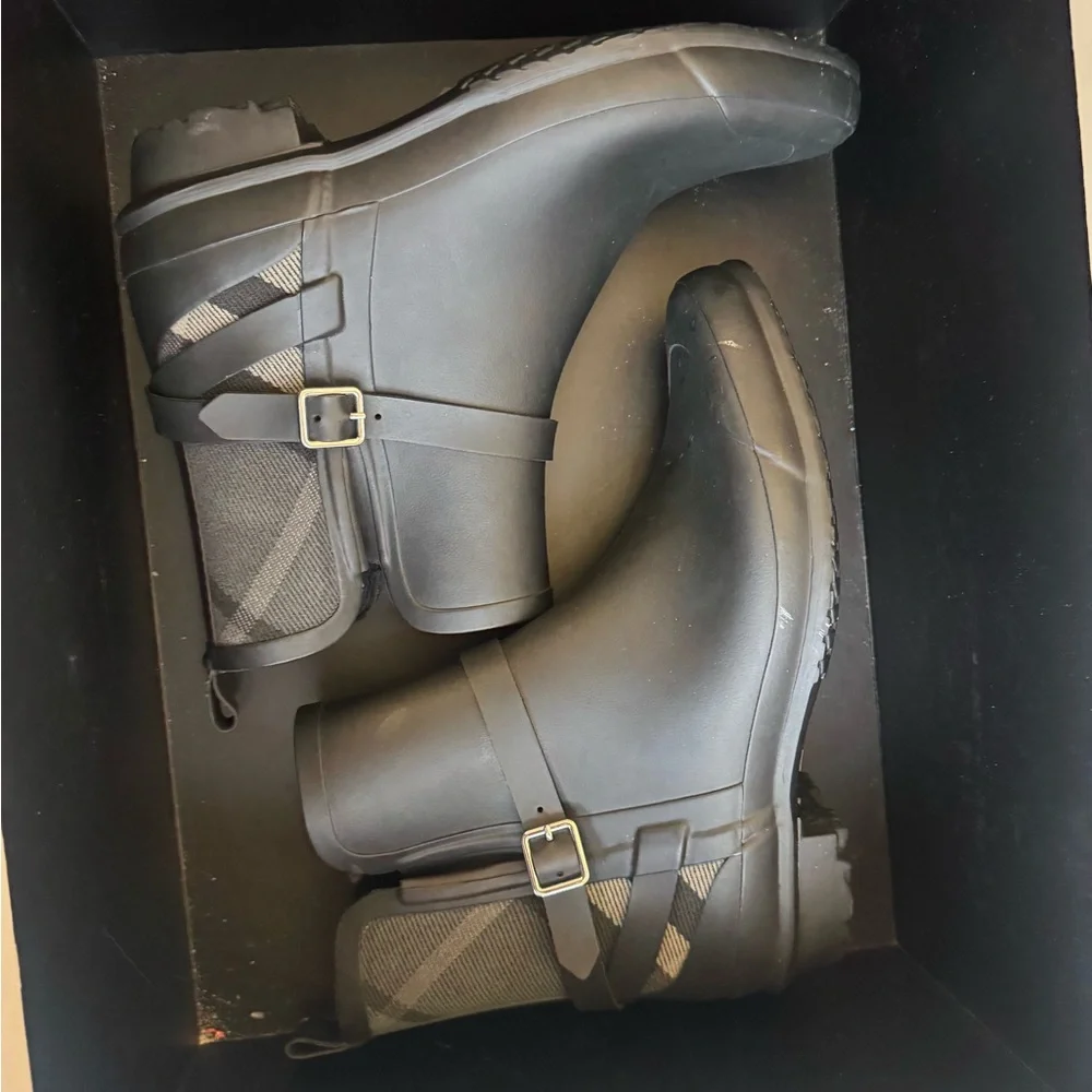 Burberry Black Short Rain Boots with Buckle Detail